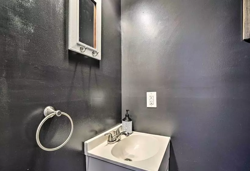 Gray Home W/ View Of Boone Lake + Fire Pit!