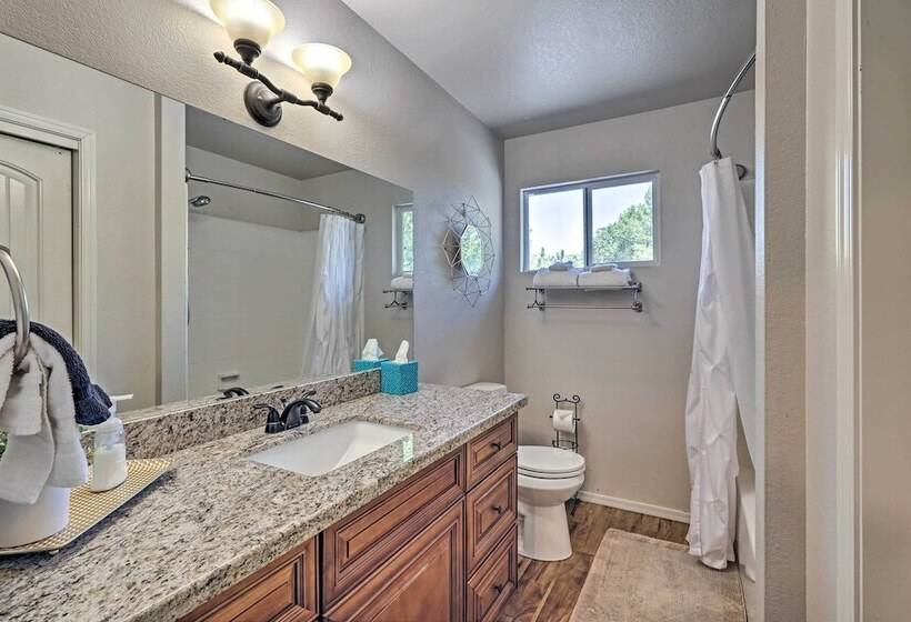 Flagstaff Home W/ Mountain View Near Snowbowl!