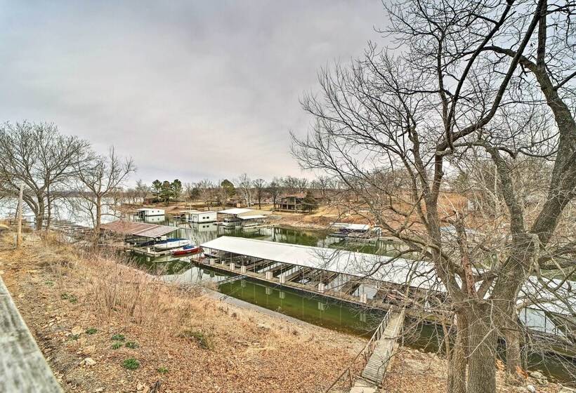 Lakefront Eucha Escape W/ Views & Boat Slip!