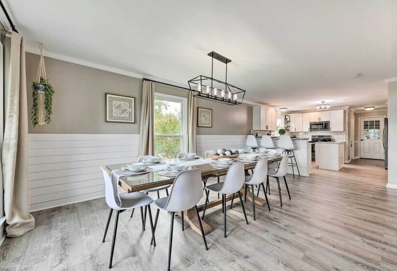 Lakefront Sherrills Ford Haven W/ Boat Dock!