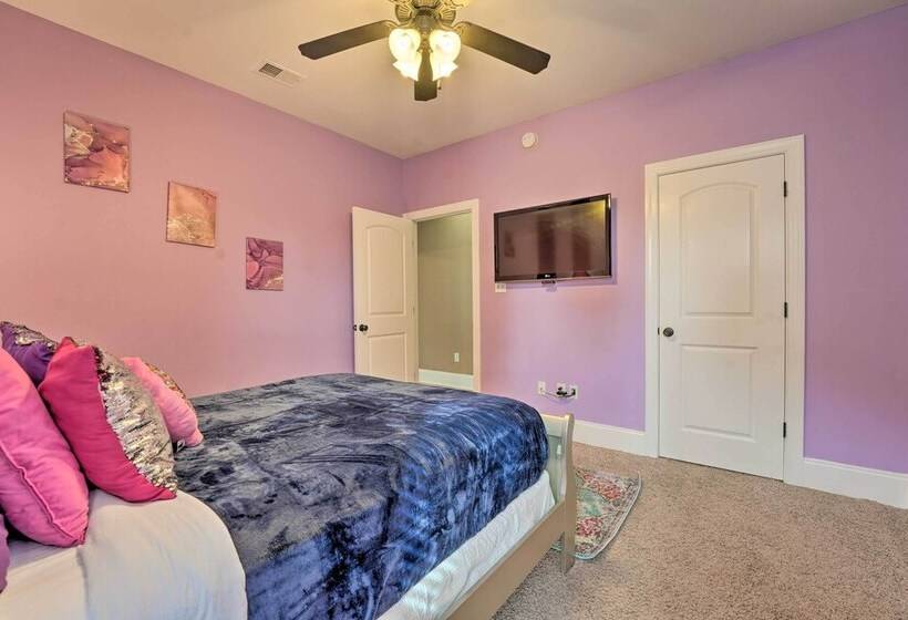 Cordova Home W/ Pool Table, 17 Mi To Memphis Zoo!