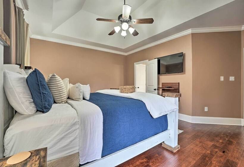 Cordova Home W/ Pool Table, 17 Mi To Memphis Zoo!