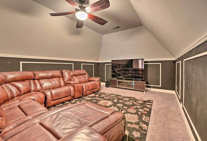 Cordova Home W/ Pool Table, 17 Mi To Memphis Zoo!