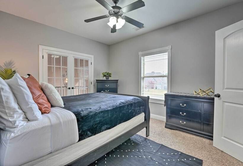 Cordova Home W/ Pool Table, 17 Mi To Memphis Zoo!