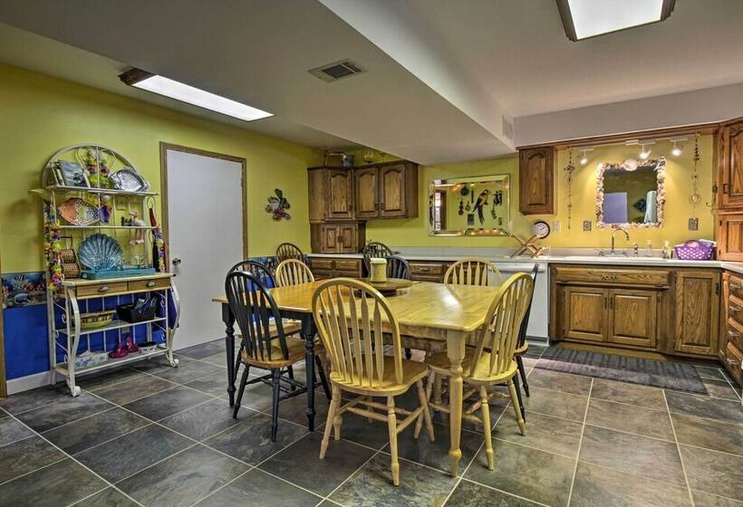 Lily Pad Oasis W/ Dock On Lake Of The Ozarks!