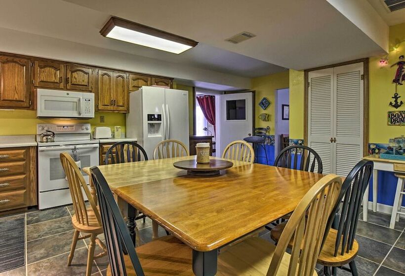 Lily Pad Oasis W/ Dock On Lake Of The Ozarks!