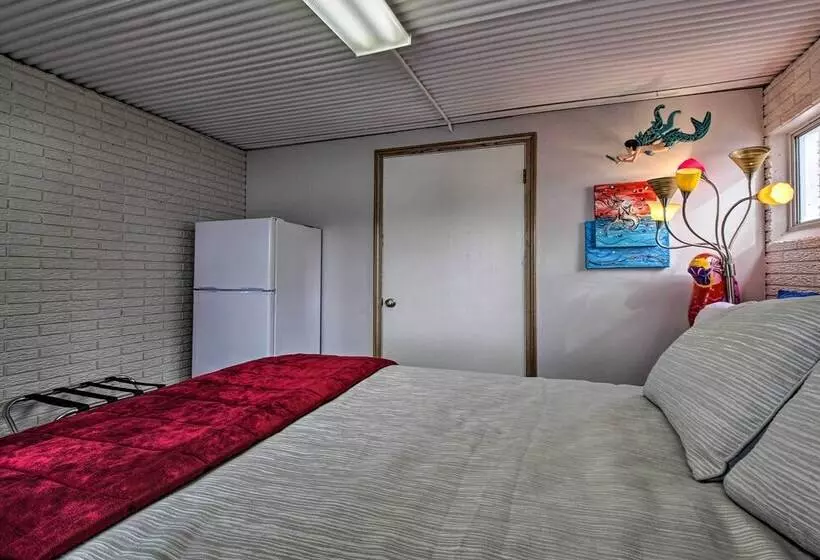 Lily Pad Oasis W/ Dock On Lake Of The Ozarks!