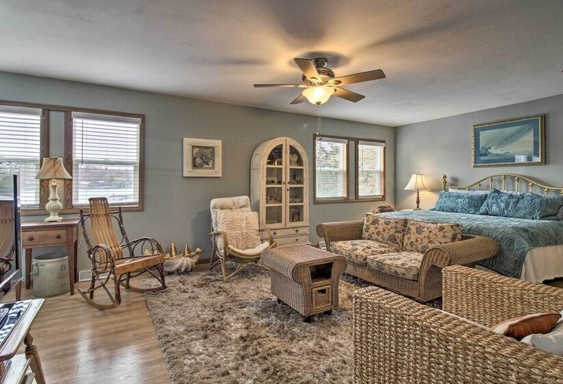 Lily Pad Oasis W/ Dock On Lake Of The Ozarks!