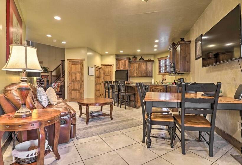 Luxurious Cedar City Getaway: 32 Mi To Brian Head!