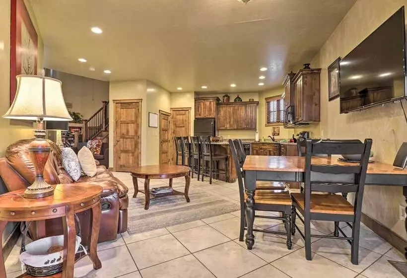 Luxurious Cedar City Getaway: 32 Mi To Brian Head!