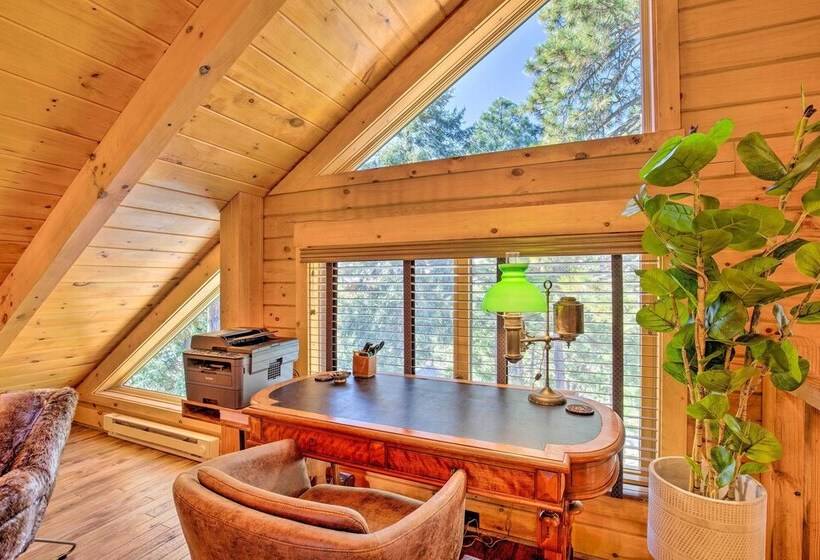 Luxury Mountain Cabin W/ Furnished Deck + Views!
