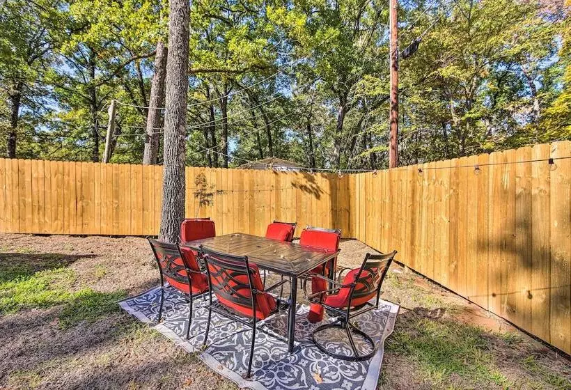 < 1/2 Mi To Lake + Boat Ramp: Mabank Home W/ Grill