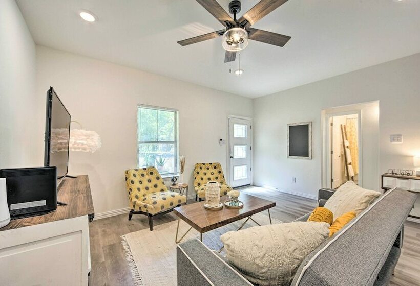 < 1/2 Mi To Lake + Boat Ramp: Mabank Home W/ Grill