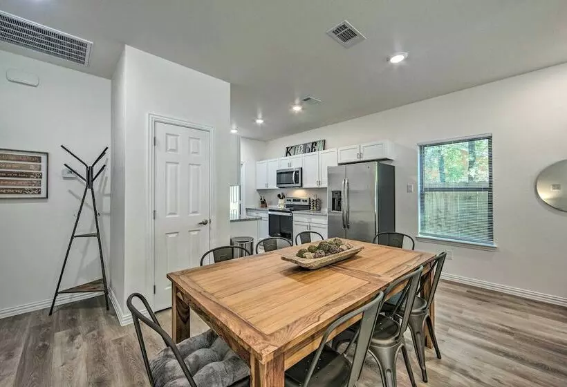 < 1/2 Mi To Lake + Boat Ramp: Mabank Home W/ Grill