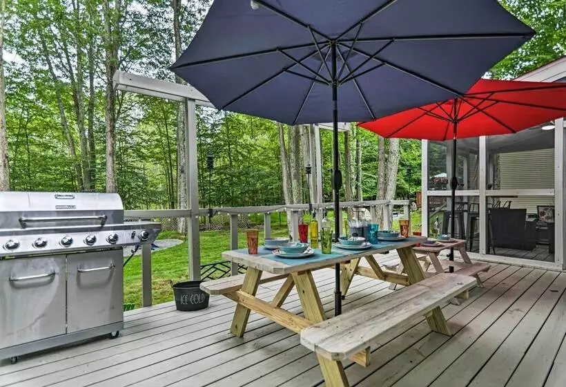Lake & Pool Access: Home Near Tobyhanna State Park
