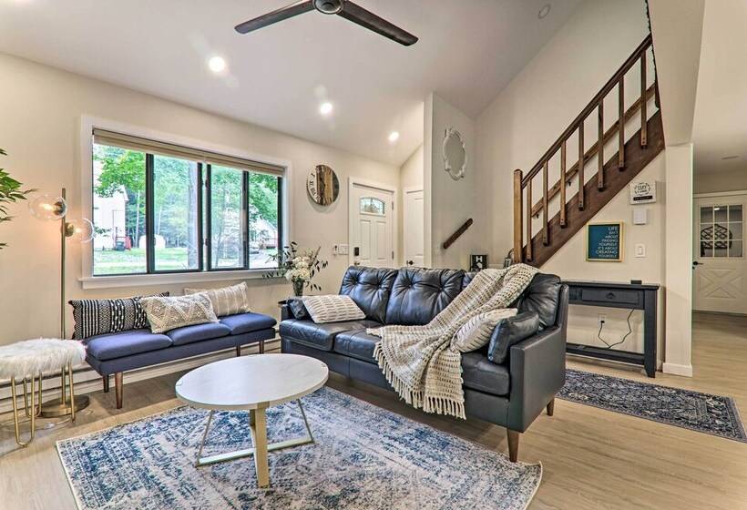 Lake & Pool Access: Home Near Tobyhanna State Park