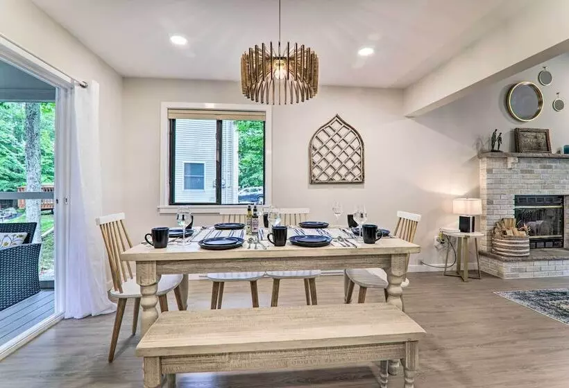 Lake & Pool Access: Home Near Tobyhanna State Park