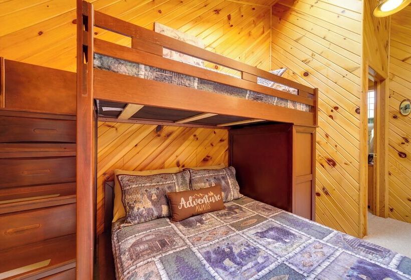 Pet Friendly Canton Cabin W/ Porch + Grill!