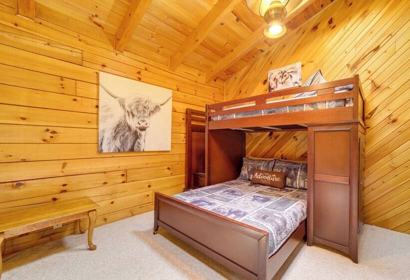 Pet Friendly Canton Cabin W/ Porch + Grill!