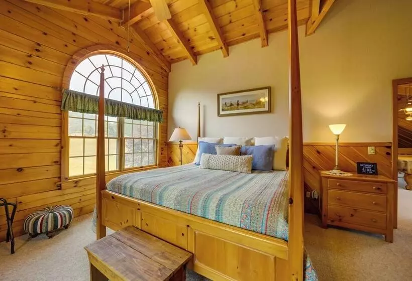 Pet Friendly Canton Cabin W/ Porch + Grill!