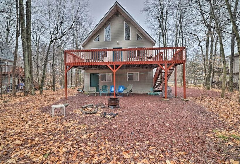 Poconos House W/ Deck + Game Room < 2 Mi To Lakes!
