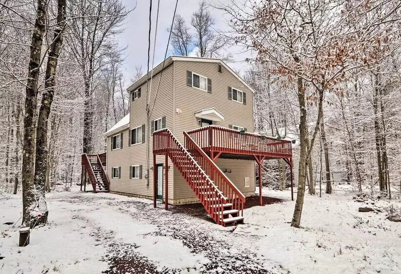 Poconos House W/ Deck + Game Room < 2 Mi To Lakes!