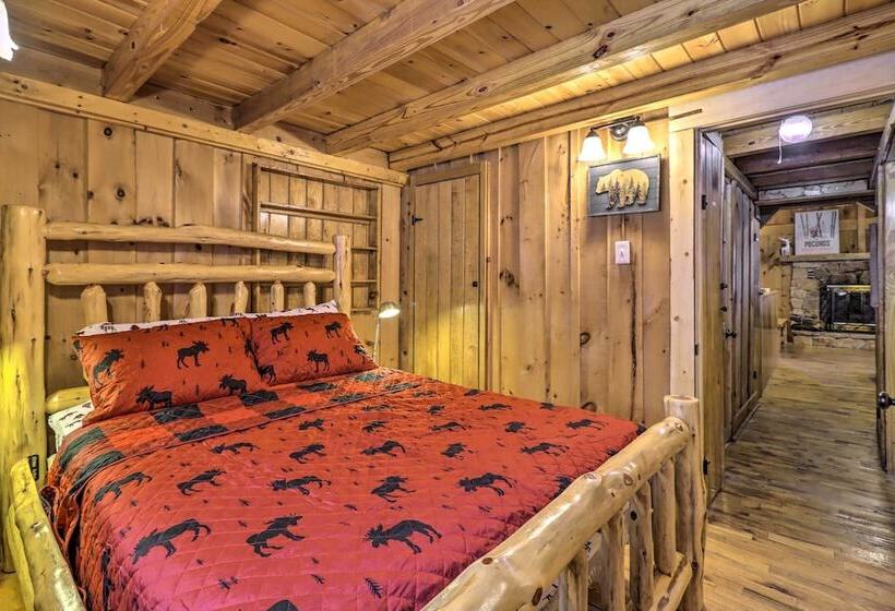 Postcard Worthy Poconos Cabin: ~ 15 Mi To Skiing!