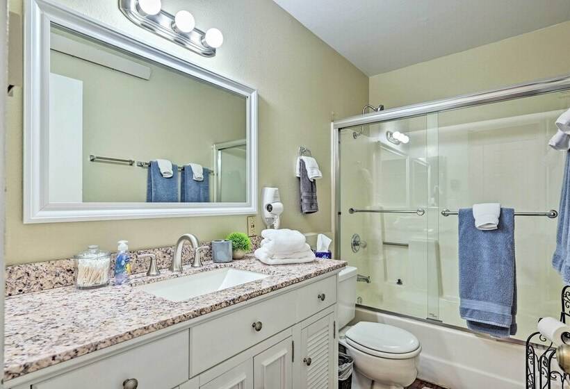 Screened Porch, Fire Pit: Prescott Pad Near Park!