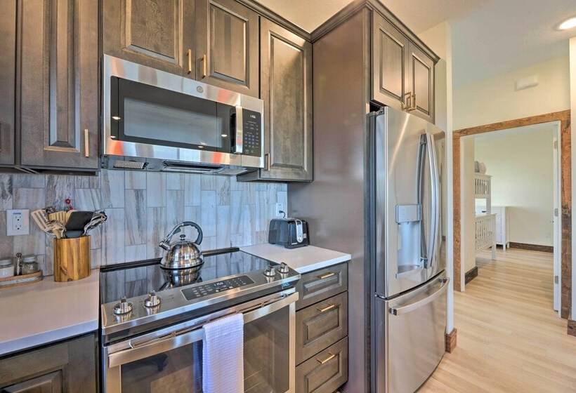 Remodeled Sanderling Sea Cottages, Unit 4