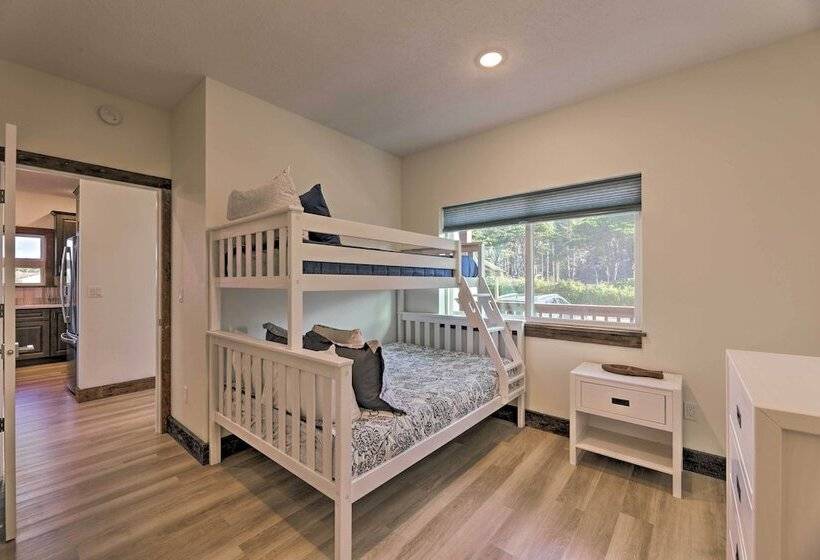 Remodeled Sanderling Sea Cottages, Unit 4