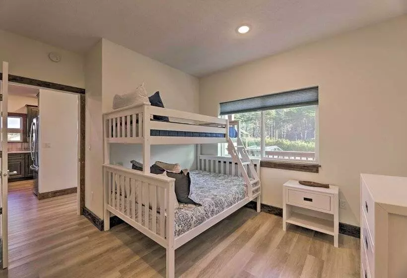 Remodeled Sanderling Sea Cottages, Unit 4