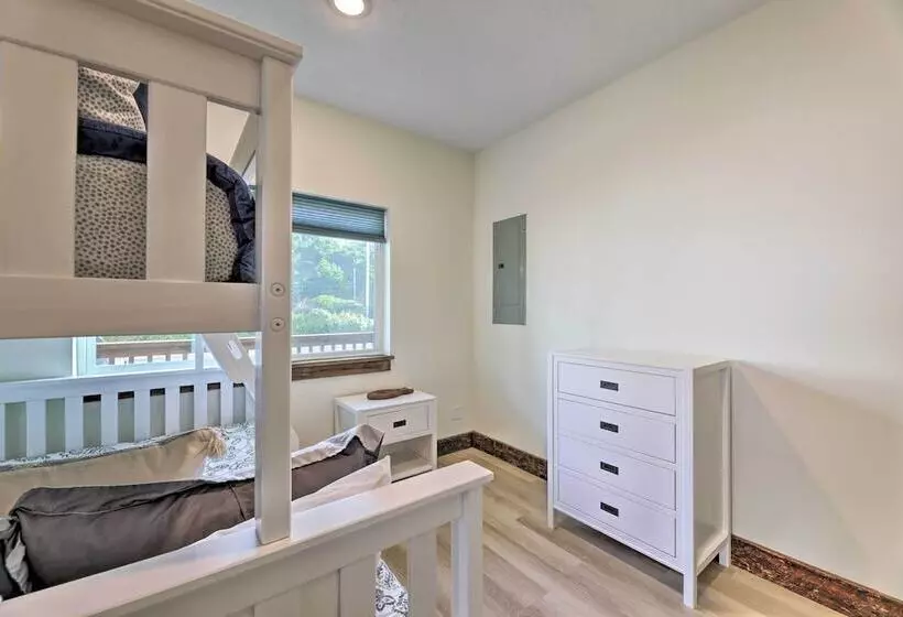 Remodeled Sanderling Sea Cottages, Unit 4