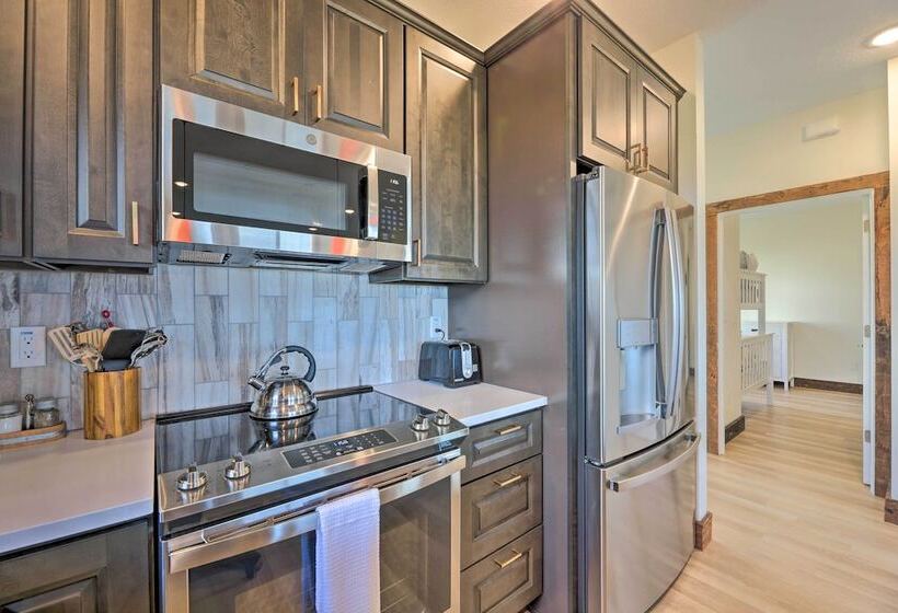 Remodeled Sanderling Sea Cottages, Unit 4