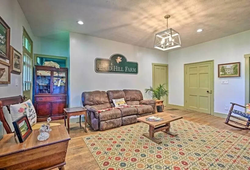 Renovated Ky Farmhouse Retreat W/ Pasture Views!