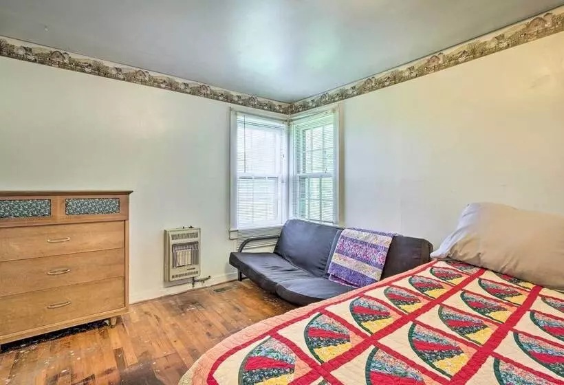 Renovated Ky Farmhouse Retreat W/ Pasture Views!