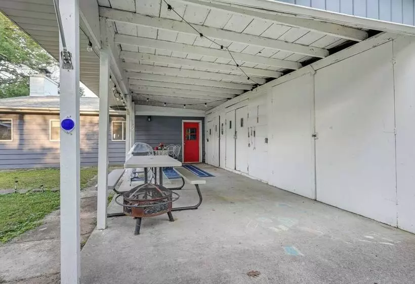 Seasonal Lakefront Tawas City Home W/ Grill!