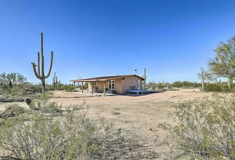Secluded Marana Home W/ Viewing Decks + Privacy!