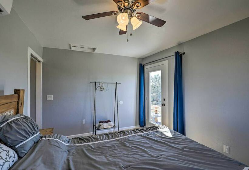 Secluded Marana Home W/ Viewing Decks + Privacy!