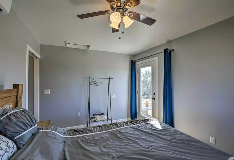 Secluded Marana Home W/ Viewing Decks + Privacy!