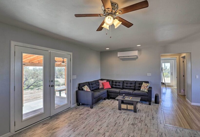 Secluded Marana Home W/ Viewing Decks + Privacy!