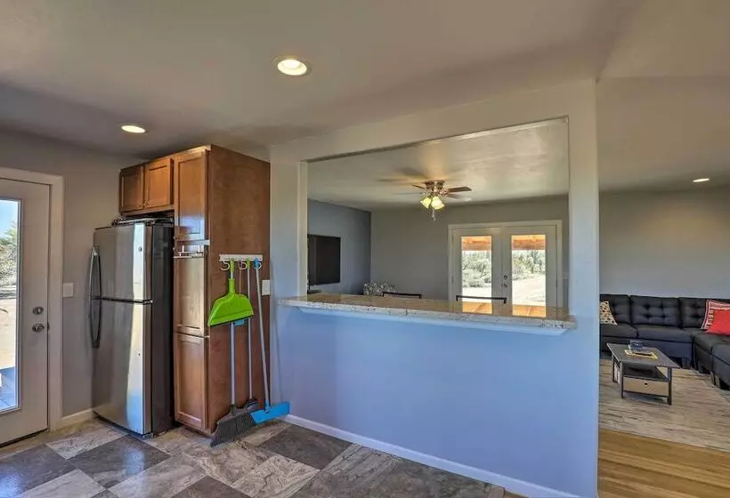 Secluded Marana Home W/ Viewing Decks + Privacy!