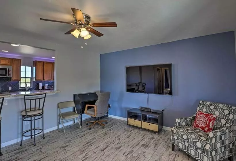 Secluded Marana Home W/ Viewing Decks + Privacy!