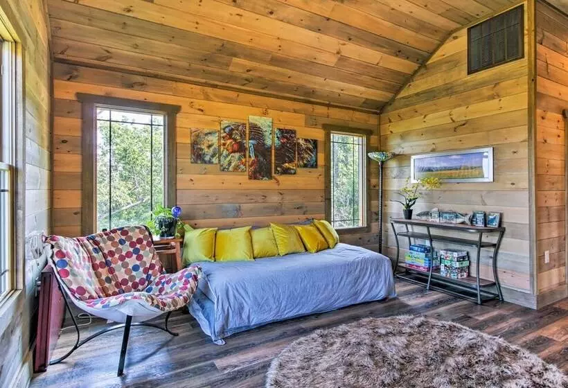 Sevierville Cabin W/ Game Room, Hot Tub & Theater!
