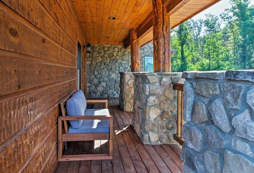 Sevierville Cabin W/ Game Room, Hot Tub & Theater!