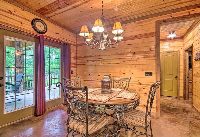 Spacious Family Home W/ Fire Pit On Norfork Lake!