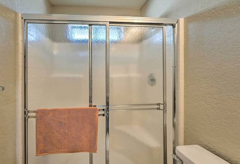 Spacious Home W/ Bbq, 1/2 Mi To Lake Havasu!