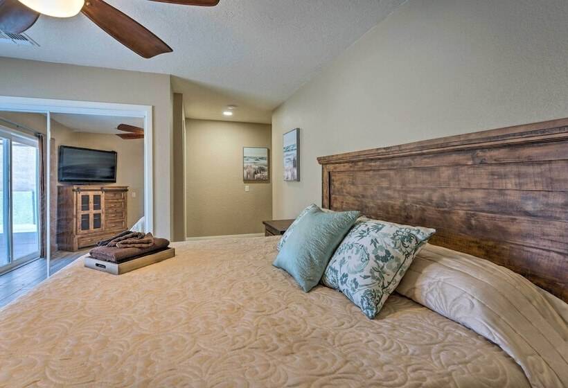Spacious Home W/ Bbq, 1/2 Mi To Lake Havasu!