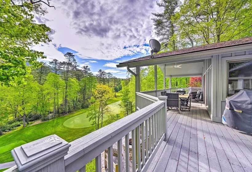 Cashiers Retreat W/ Fireplace & Mtn Views!