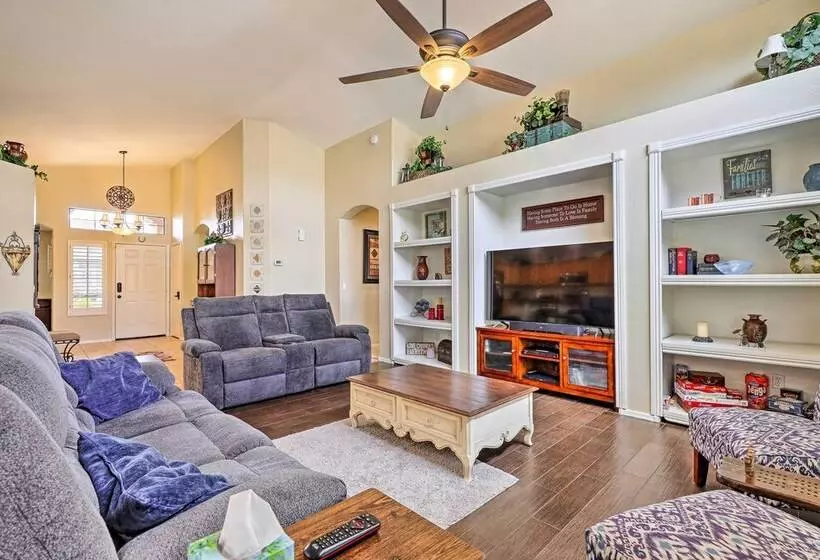 Surprise Home < 5 Mi To Stadium & Golfing!