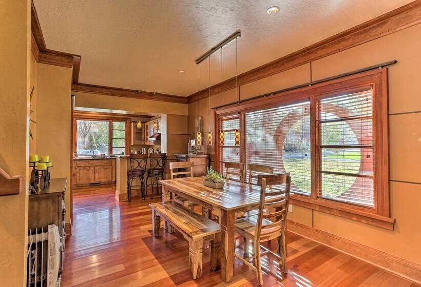 North End Boise Home W/ Courtyard ~ 3 Mi To Dtwn!